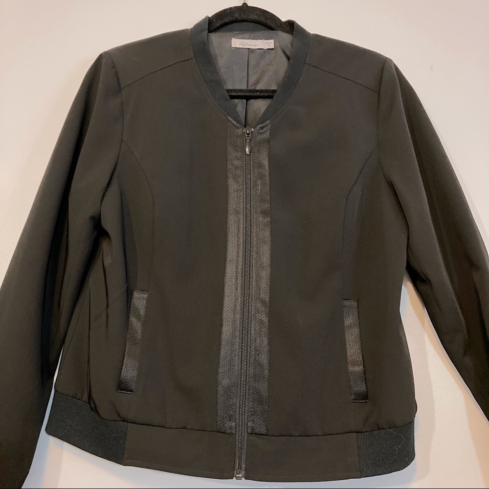 Petite BOMBER Jacket REITMANS - Silky black material - size 12